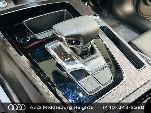 Certified 2025 Audi Q5 e Premium Plus w/ Premium Plus Package AWD/4WD image 16
