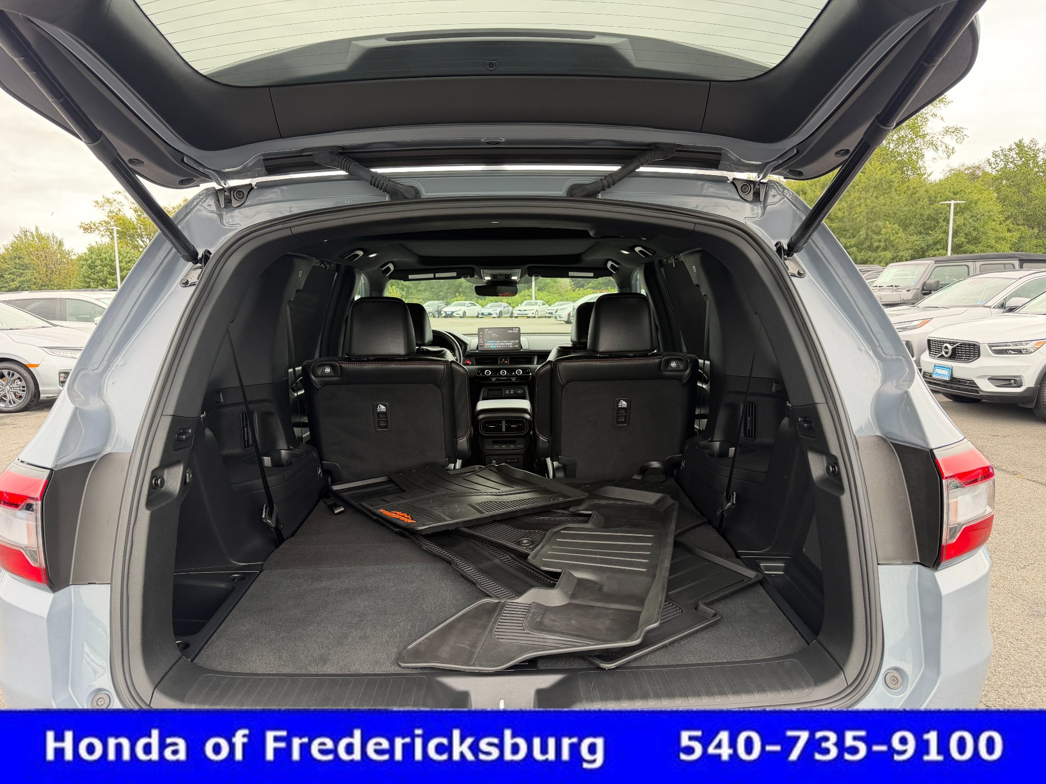 Certified 2025 Honda Pilot TrailSport image 18
