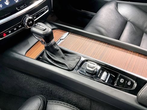 Used 2020 Volvo V60 T5 Cross Country w/ Cross Country Pro Package image 20