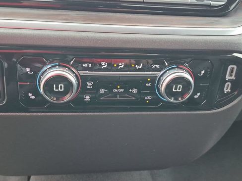Used 2025 GMC Sierra 1500 SLT RWD image 19