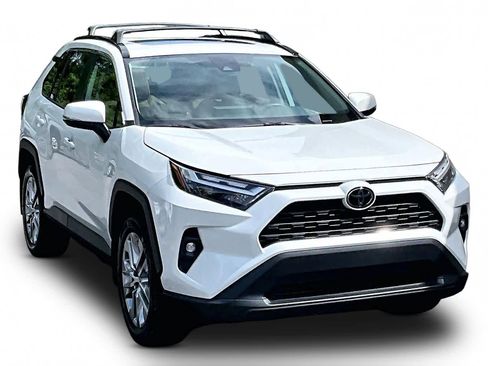 Used 2024 Toyota RAV4 XLE Premium FWD image 3