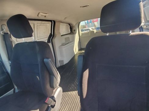 Used 2014 RAM C/V Tradesman FWD image 21