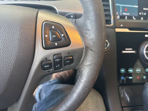 Used 2018 Ford Taurus SHO w/ Sho Performance Package image 24