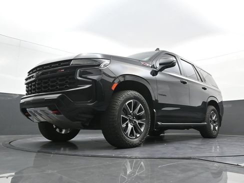 Used 2021 Chevrolet Tahoe Z71 w/ Z71 Signature Package AWD/4WD image 24