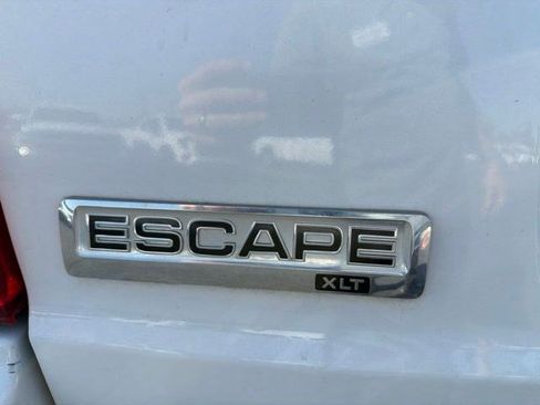 Used 2012 Ford Escape XLT AWD/4WD image 8