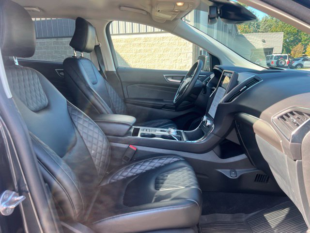 Used 2024 Ford Edge Titanium AWD/4WD image 11