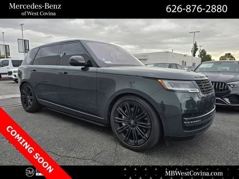 Used 2023 Land Rover Range Rover Long Wheelbase SE image 1