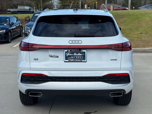 New 2025 Audi Q5 2.0T Premium image 12