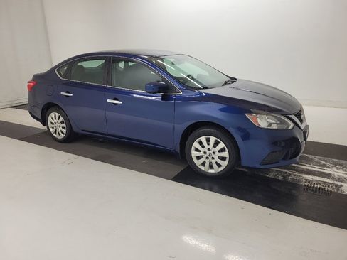 Used 2019 Nissan Sentra S image 11