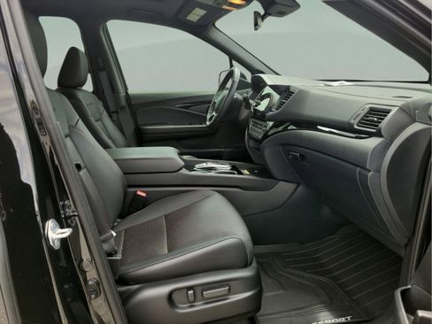 Certified 2024 Honda Passport Black Edition image 20
