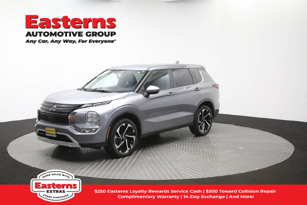 Used 2024 Mitsubishi Outlander SE AWD/4WD image 57