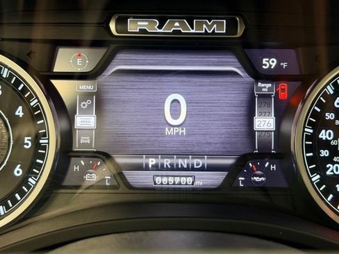 Used 2022 RAM 1500 Laramie AWD/4WD image 12