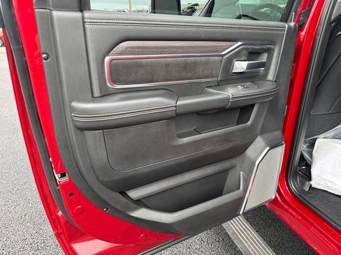 New 2026 RAM 2500 Laramie AWD/4WD image 23