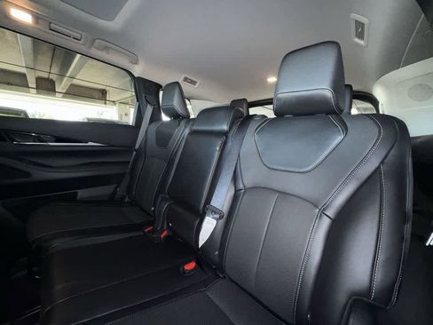 Used 2023 INFINITI QX60 Pure AWD/4WD image 22