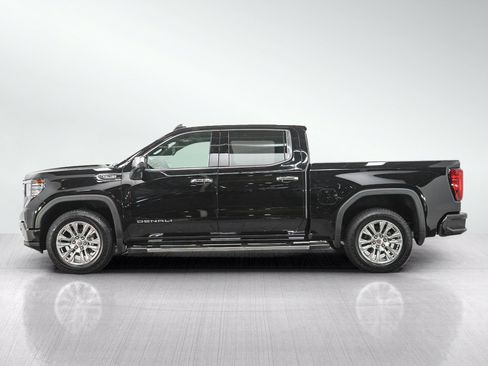 Used 2023 GMC Sierra 1500 Denali w/ Technology Package AWD/4WD image 2
