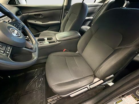 Used 2025 Nissan Sentra S FWD image 11