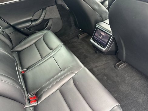 Used 2022 Tesla Model S AWD image 29