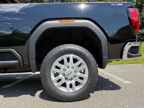 Used 2021 GMC Sierra 2500 SLE w/ SLE Value Package; AWD/4WD image 9