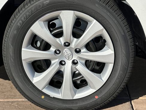 New 2026 Toyota Corolla LE image 31