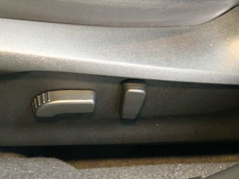 Used 2022 Subaru Crosstrek 2.5i Limited w/ Moonroof Package 2 image 18