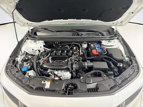 Used 2023 Honda Accord LX image 39