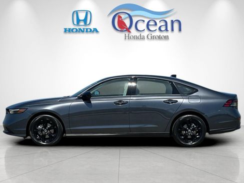 Used 2025 Honda Accord SE image 2