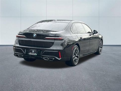 Certified 2023 BMW 760i xDrive AWD/4WD image 7