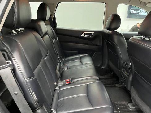 Used 2019 Nissan Pathfinder SL AWD/4WD image 52
