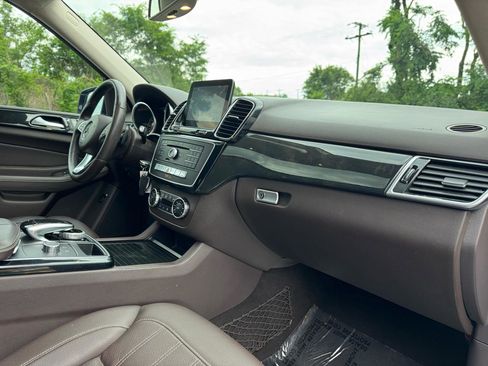 Used 2016 Mercedes-Benz GLE 350 w/ Premium Package image 23