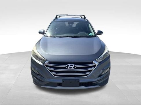 Used 2018 Hyundai Tucson Limited w/ Ultimate Package 02 FWD image 3