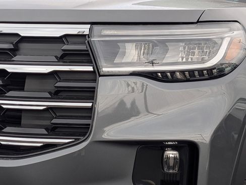 New 2026 Ford Explorer Active image 9