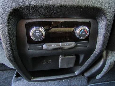 New 2026 GMC Acadia Elevation image 19