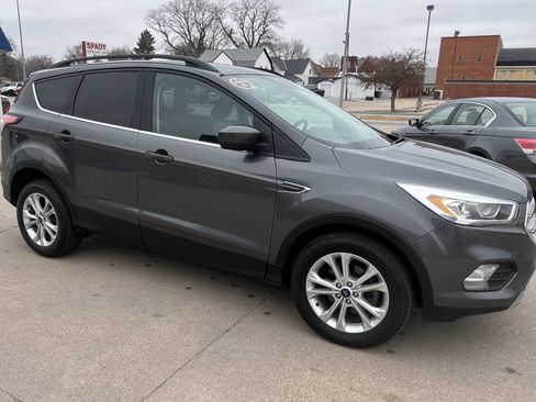 Used 2018 Ford Escape SEL image 17