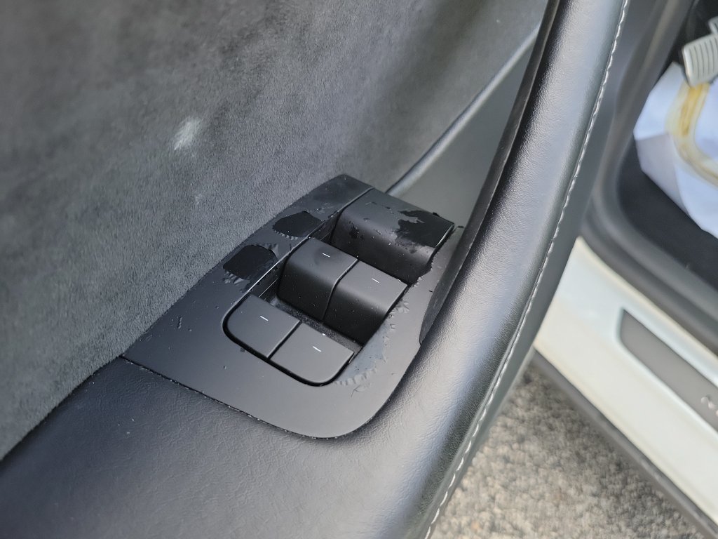 Used 2022 Tesla Model Y Performance AWD/4WD image 23