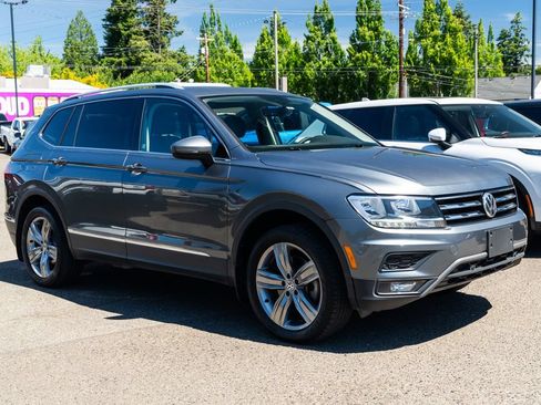 Used 2020 Volkswagen Tiguan SEL AWD/4WD image 1