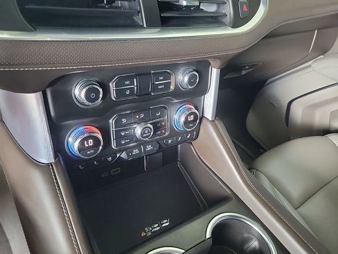 Used 2021 GMC Yukon SLT w/ Rear Media and Nav Package RWD image 20