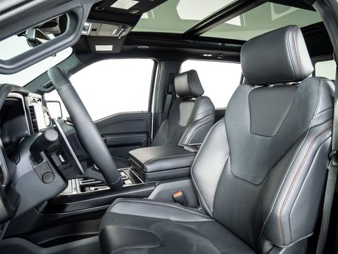 Used 2025 Ford F150 Raptor image 5