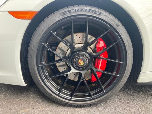 Certified 2019 Porsche 911 Targa 4 GTS image 18