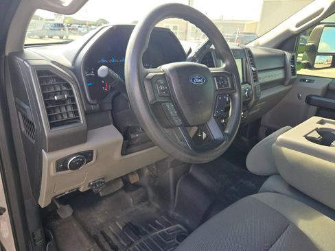 Used 2020 Ford F250 XL w/ STX Appearance Package AWD/4WD image 10