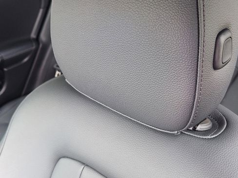 Certified 2025 Mercedes-Benz GLA 250 4MATIC image 14