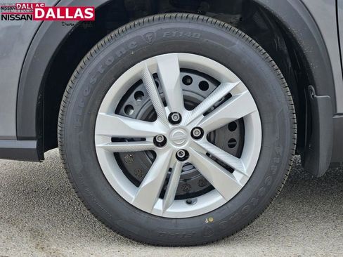 New 2025 Nissan Kicks Play S image 9