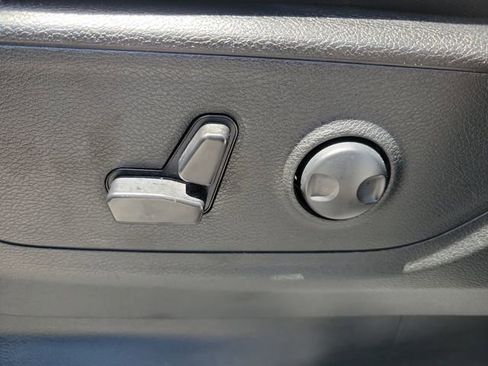Used 2023 RAM 1500 Big Horn RWD image 17