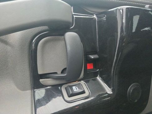 Used 2020 Chevrolet Express 2500 Extended w/ Enhanced Convenience Package image 16