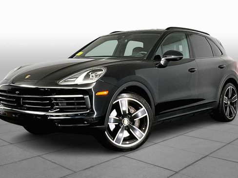 Used 2022 Porsche Cayenne image 1