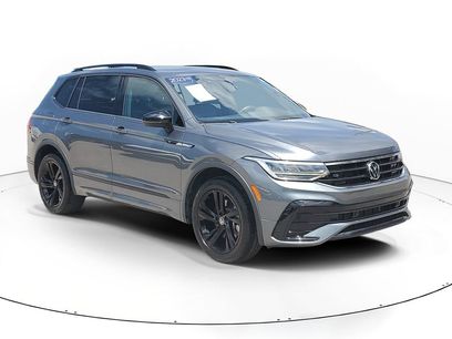 Certified 2023 Volkswagen Tiguan SE R-Line