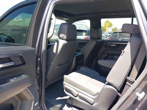 Used 2025 Chevrolet Tahoe Z71 w/ Z71 Off-Road Package AWD/4WD image 21