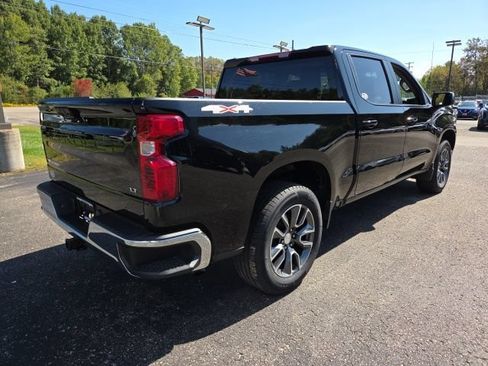 Used 2024 Chevrolet Silverado 1500 LT AWD/4WD image 29
