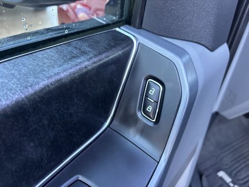 Used 2022 Ford F150 XLT w/ Equipment Group 302A High image 23