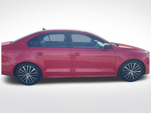 Used 2016 Volkswagen Jetta Sport image 7