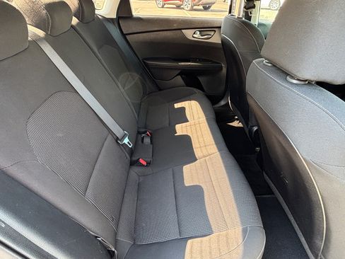 Used 2020 Kia Forte LXS FWD image 27